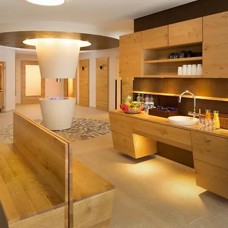Apartment Viktoria Family Wellness Retreat With Village Square Views Oberstdorf
