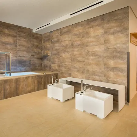 Apartment Viktoria Family Wellness Retreat With Village Square Views *